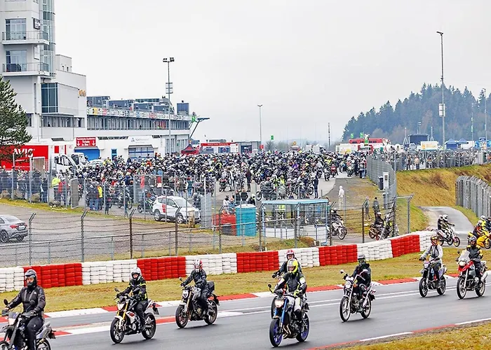 דירה Apartment Nordschleife In Adenau אדנאו